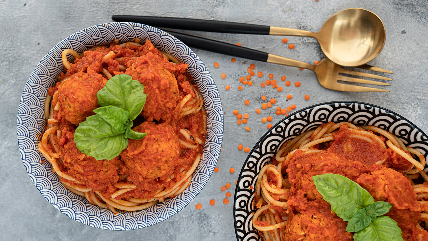 Spaghetti z klopsikami z soczewicy