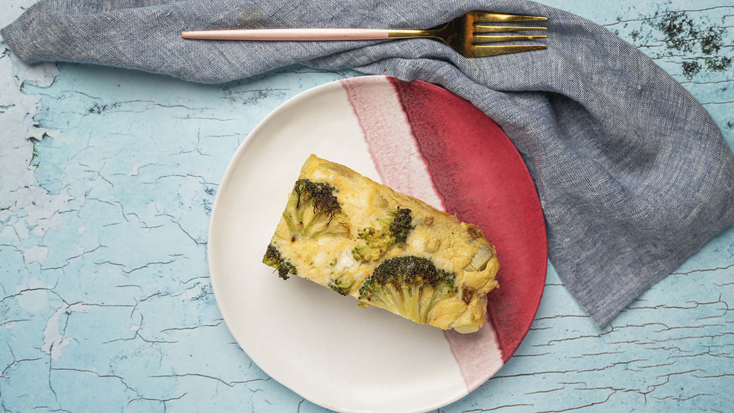 Frittata z brokułami i fetą
