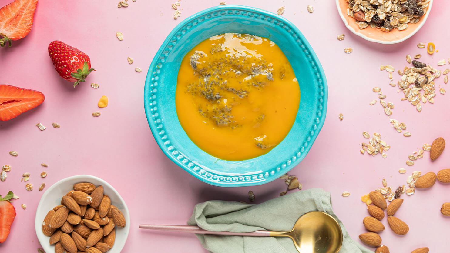 Pudding chia z dodatkiem mango