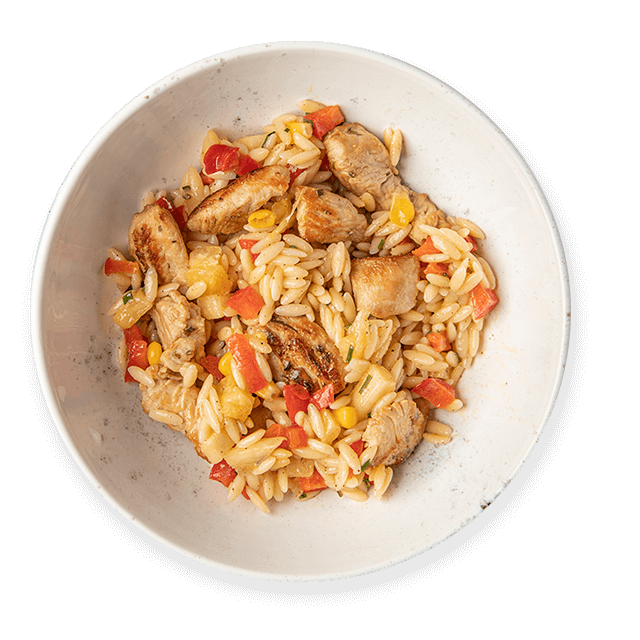 Słodko-słony makaron orzo z indykiem i ananasem