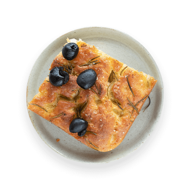 Focaccia z oliwkami, rozmarynem i skórką z cytryny