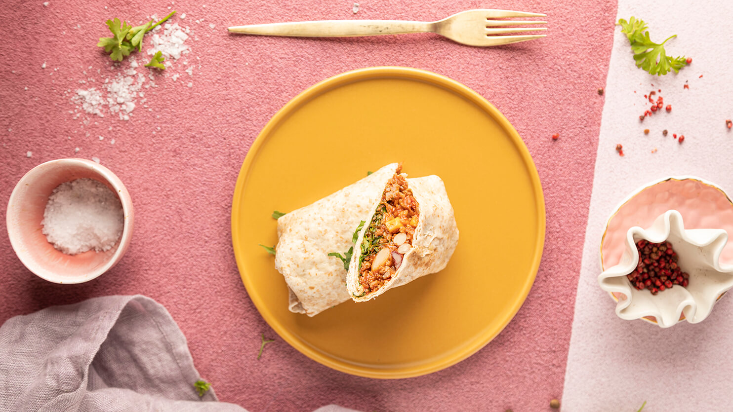 Burrito z mięsem i fasolą
