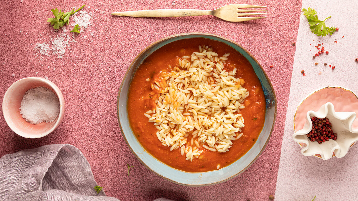 Zupa pomidorowa z fasolą i kaszą bulgur