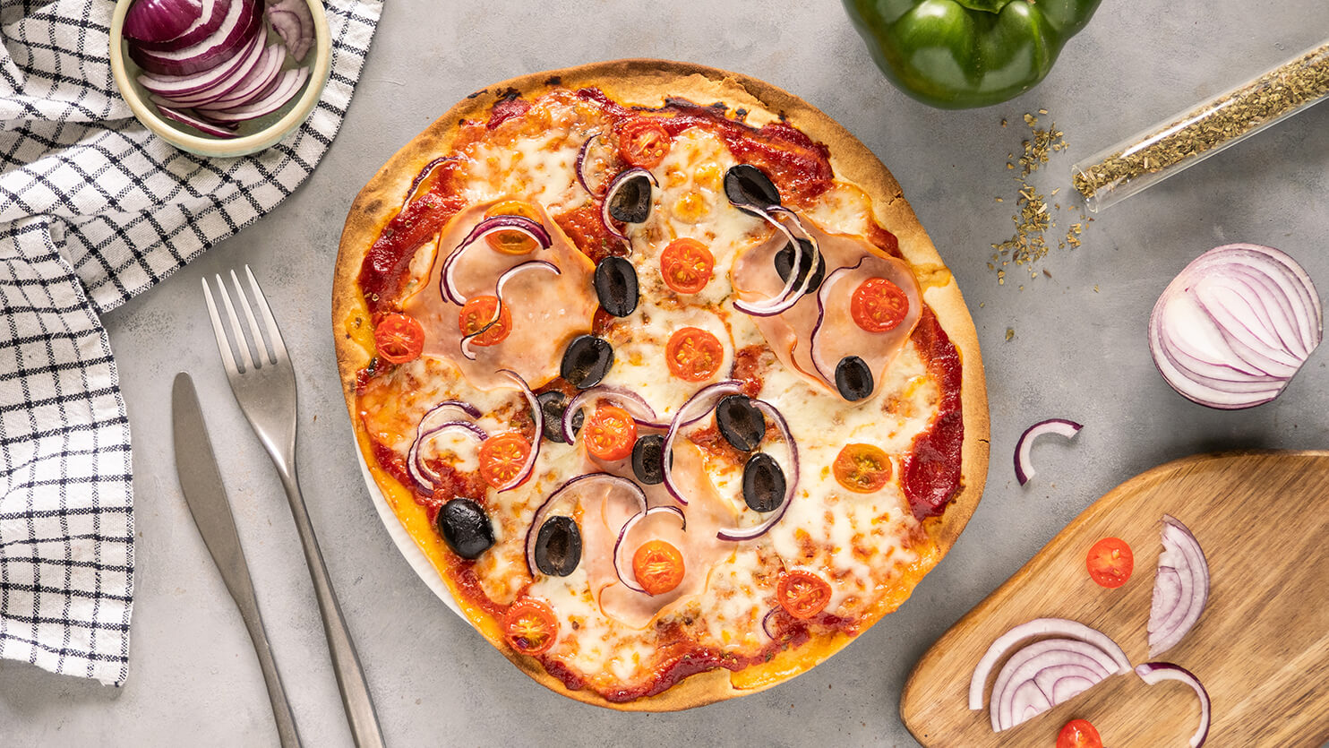 Pizza na gotowym spodzie