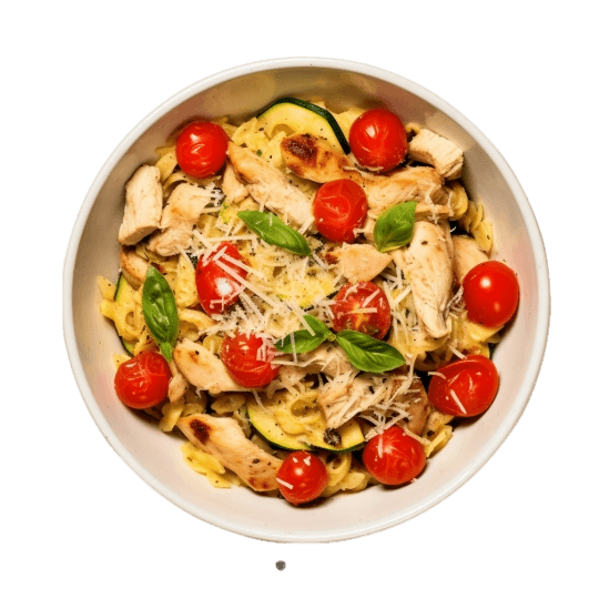 Makaron primavera z kurczakiem i cukinią