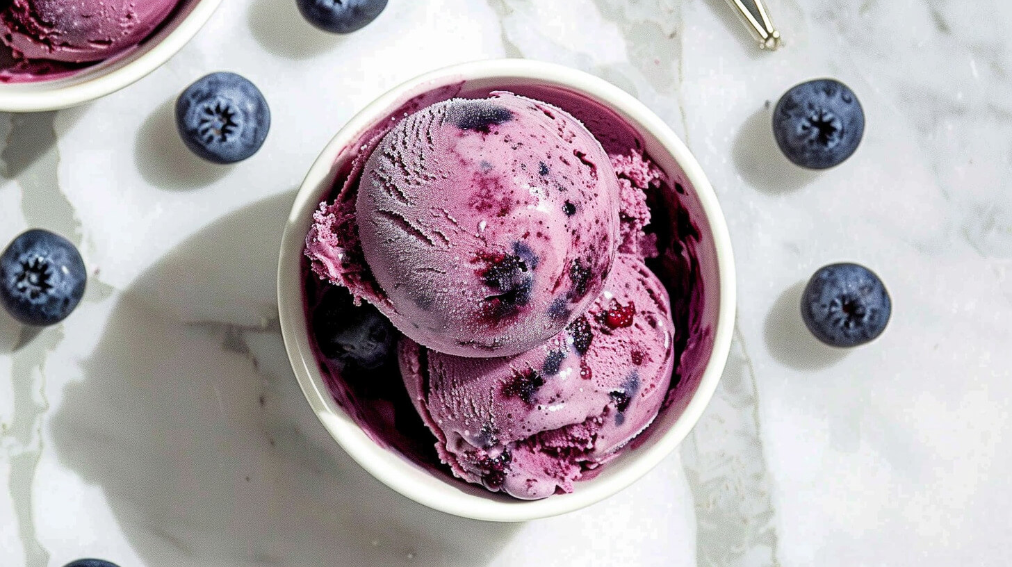 Lody jagodowe