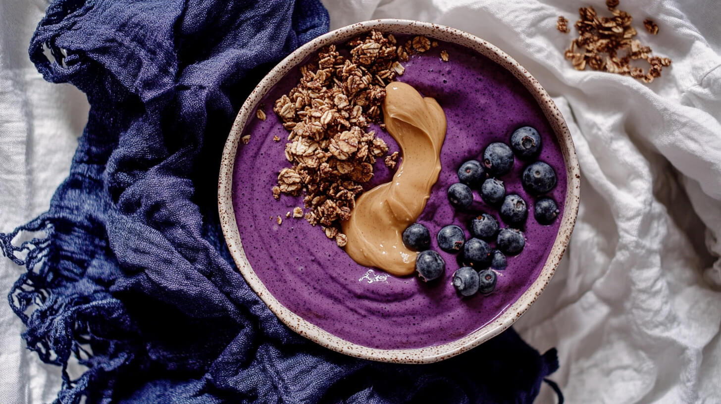 Białkowy smoothie bowl
